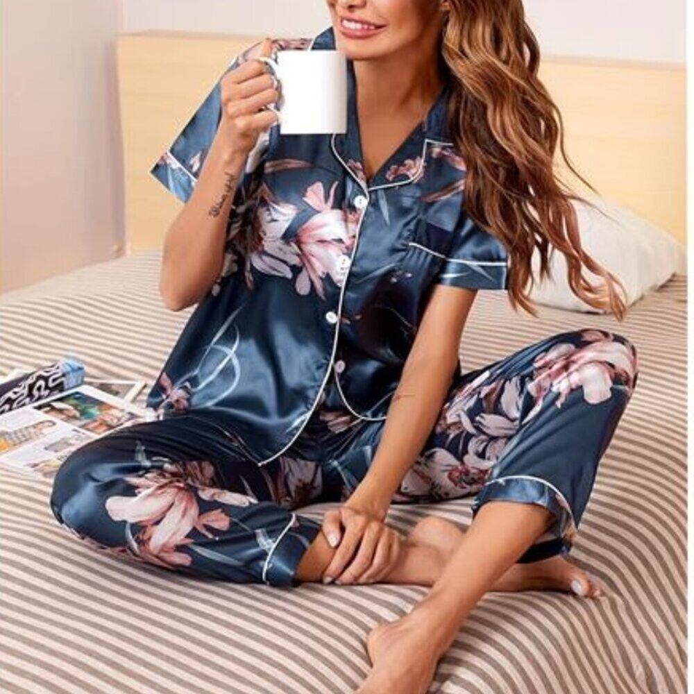 Floral Green Satin Pajama Set – Short Sleeve Button-Up Open Collar Sleepwear M